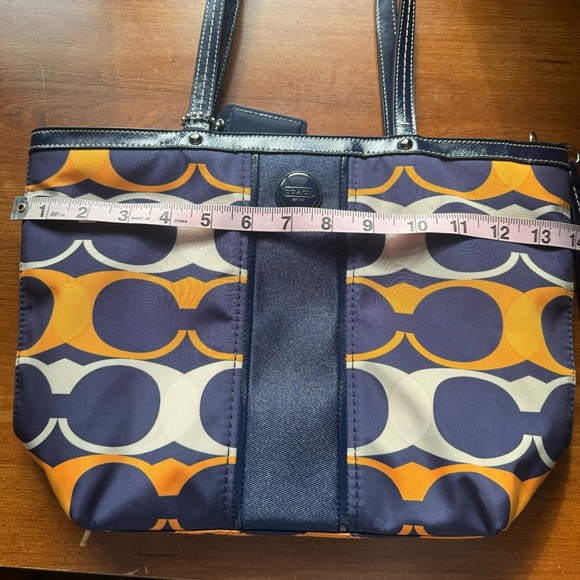 Coach Handbag - Picture 8 of 8